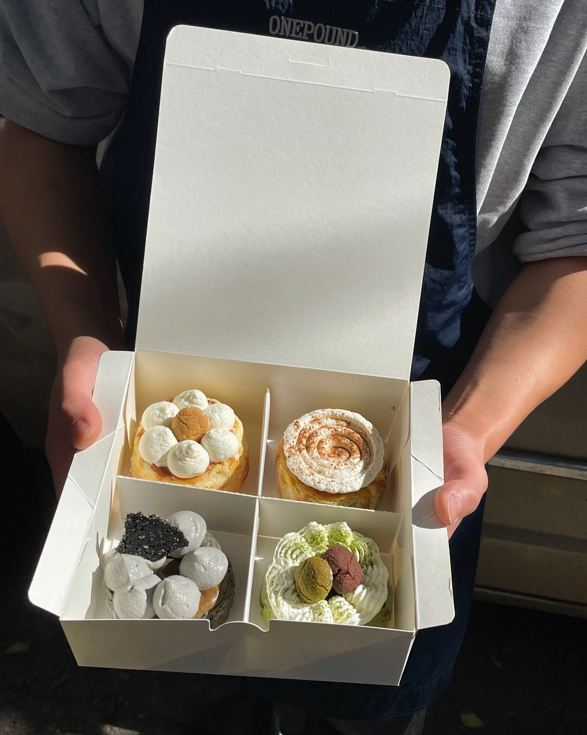 Mini Basque Cheesecake Box