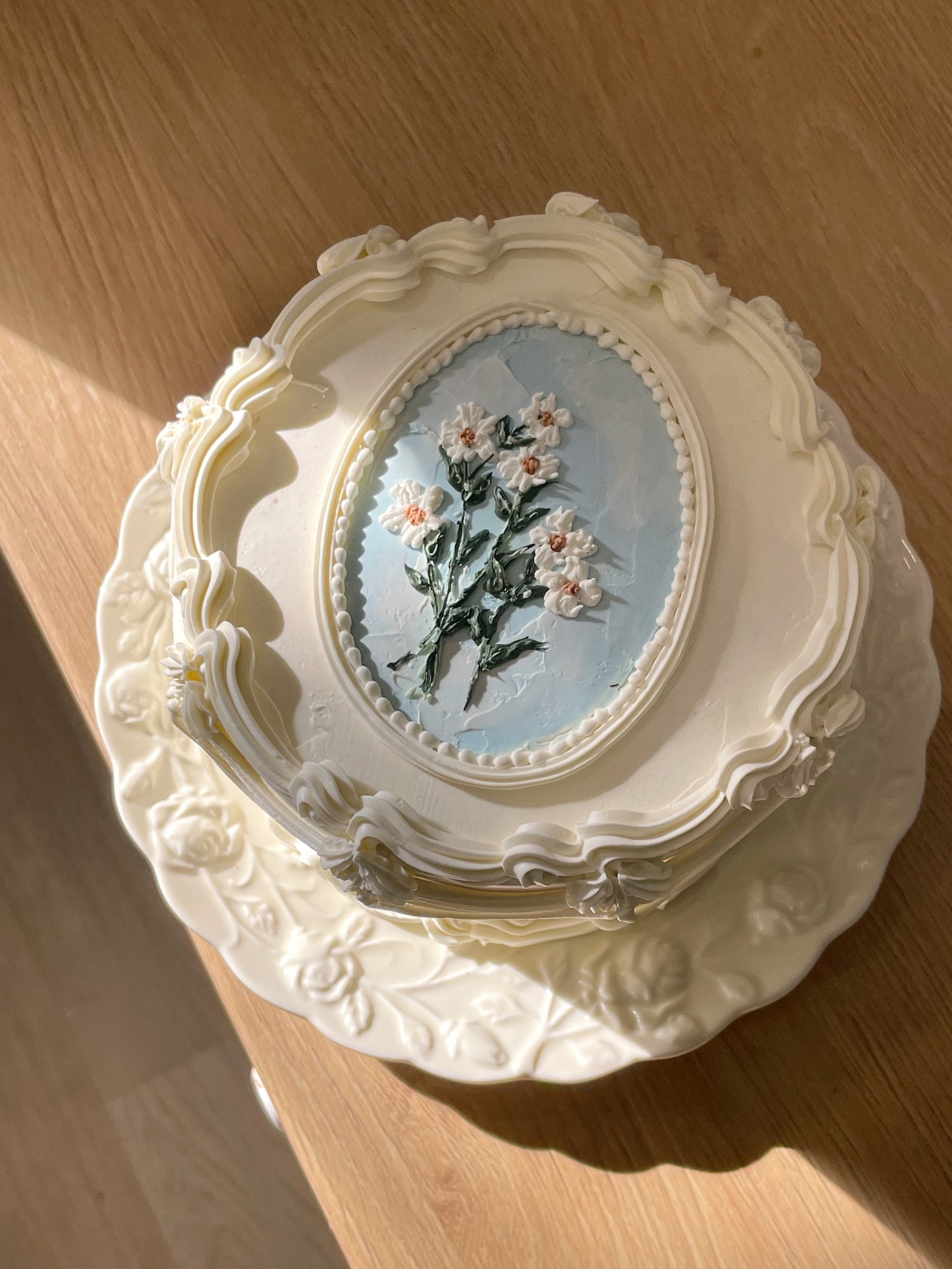 Vintage Floral Cake